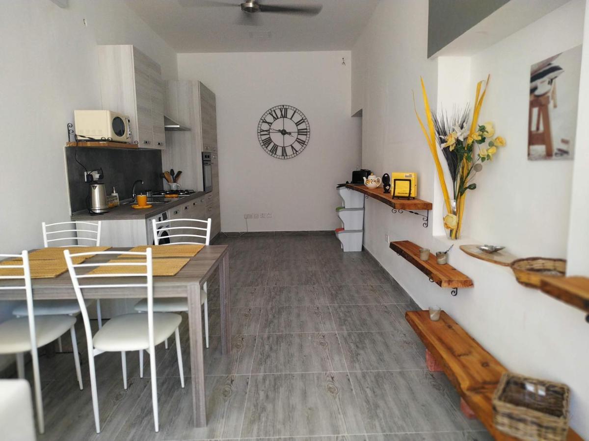 Bayview Apartment เพมโบรก ภายนอก รูปภาพ
